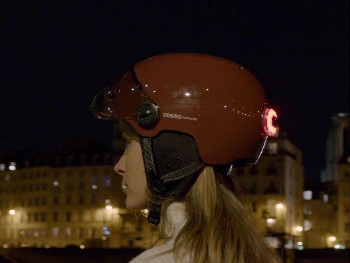 casque lumineux avec visière