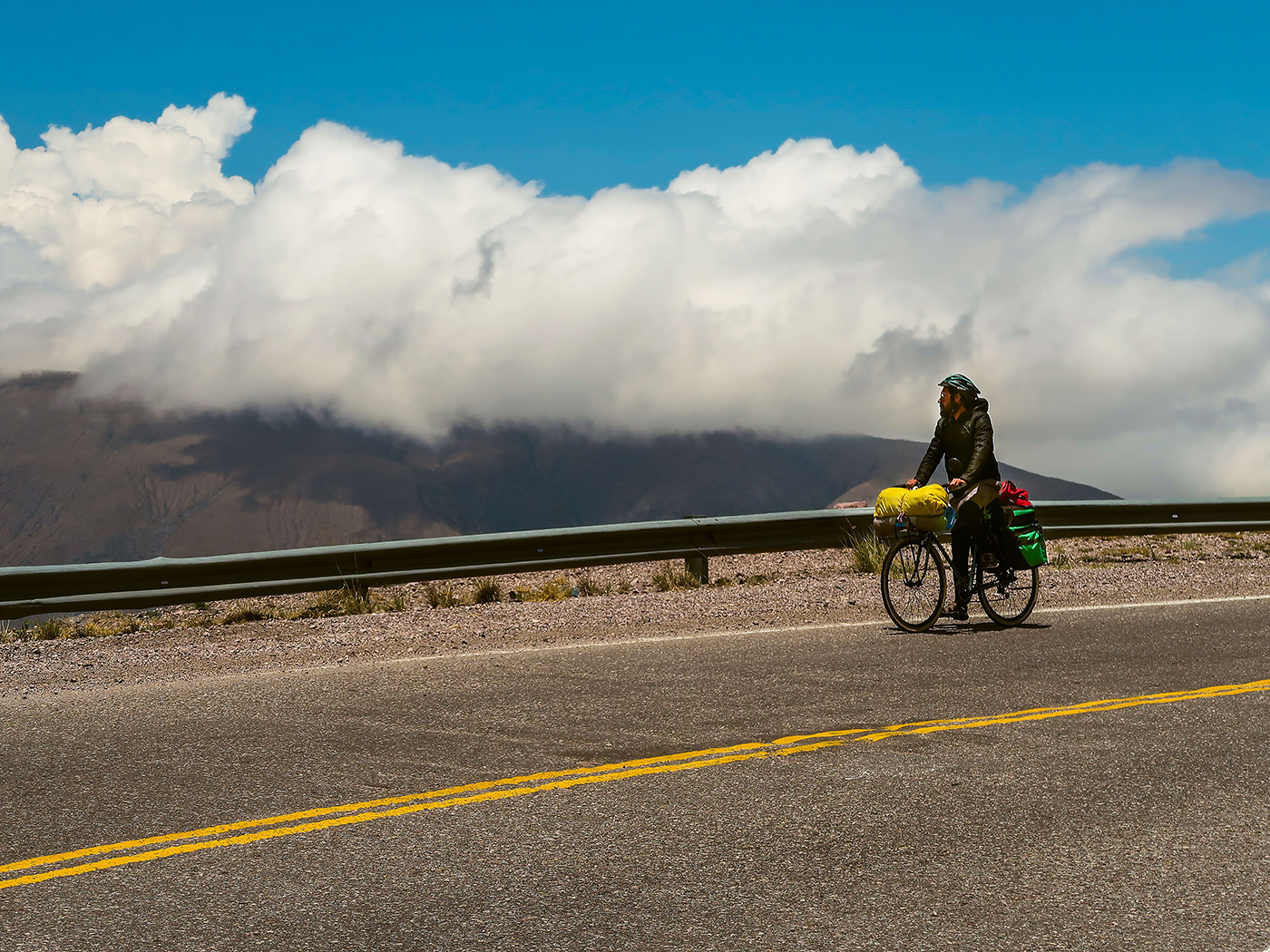 Équiper son vélo pour le voyage : que faut-il prévoir ?