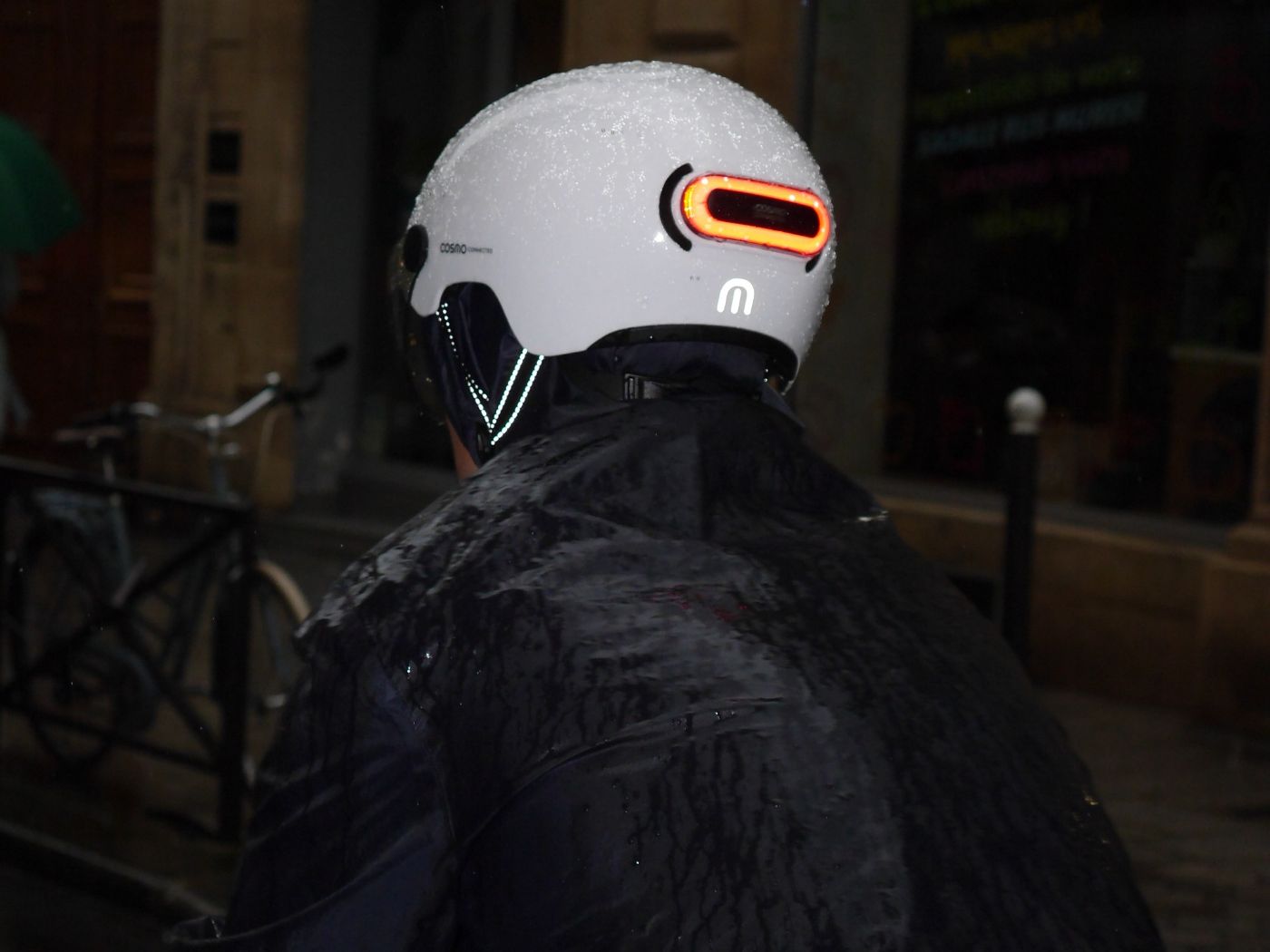 Rouler la nuit en ville : les équipements essentiels pour être visible