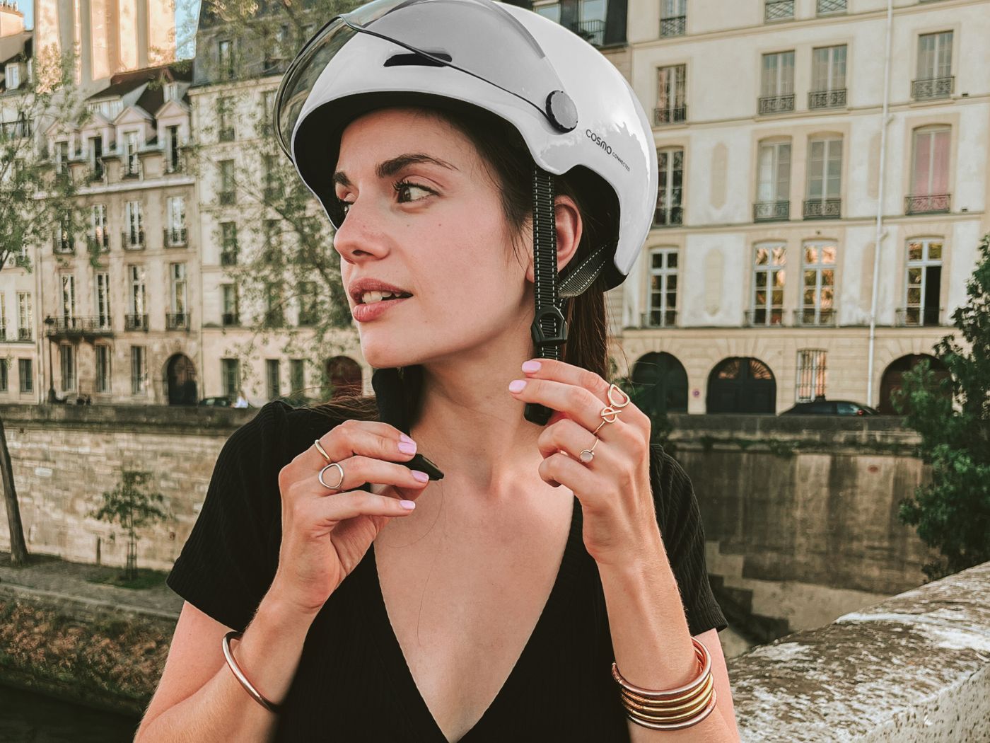 Casque vélo électrique femme : l’accessoire à adopter !