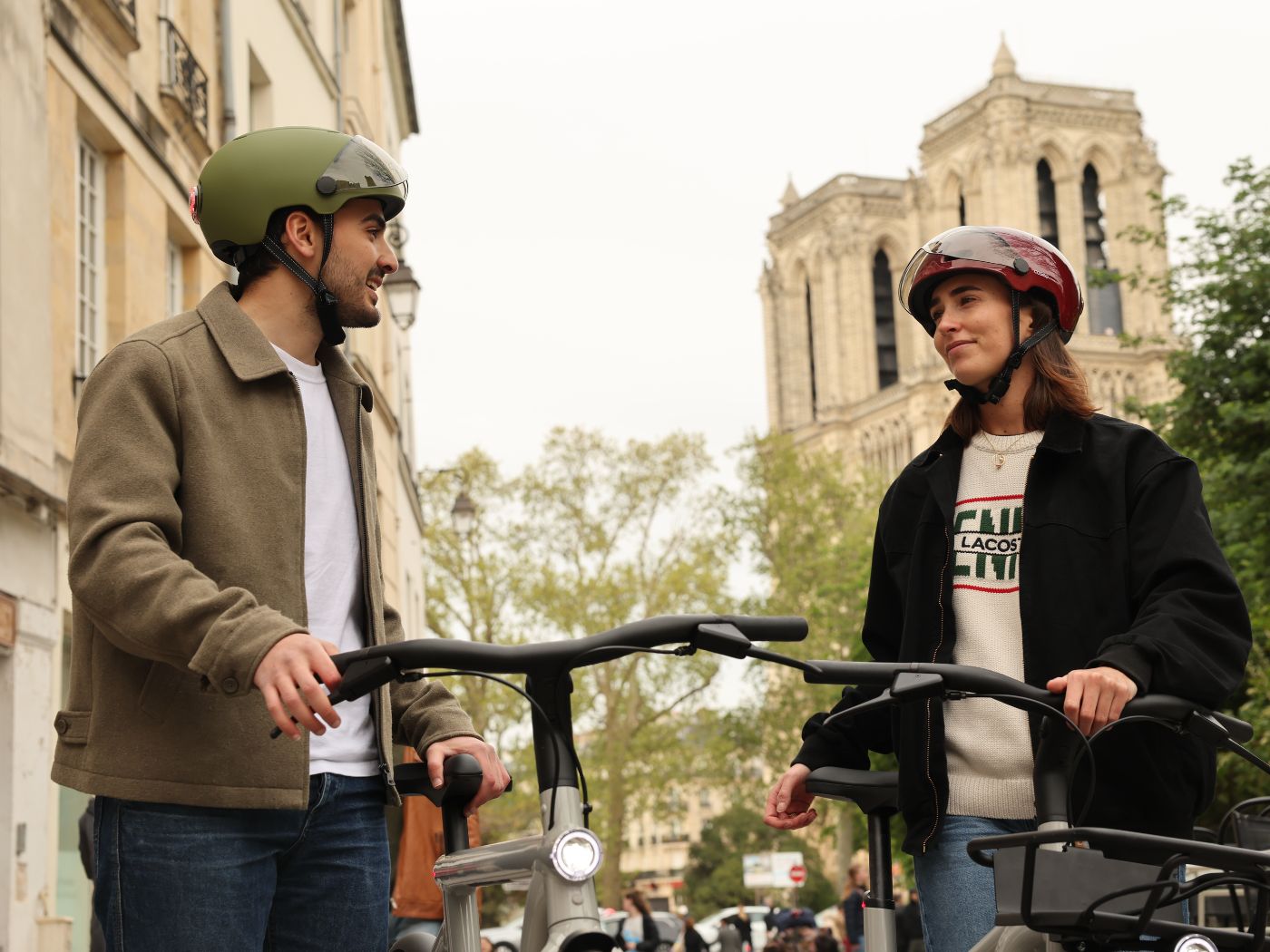 Vélo et trottinette : ces erreurs qu’on fait tous en ville (et comment les éviter)